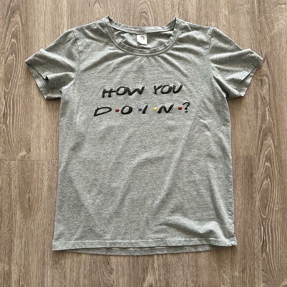 FRIENDS Graphic Tee - Picture 1 of 5